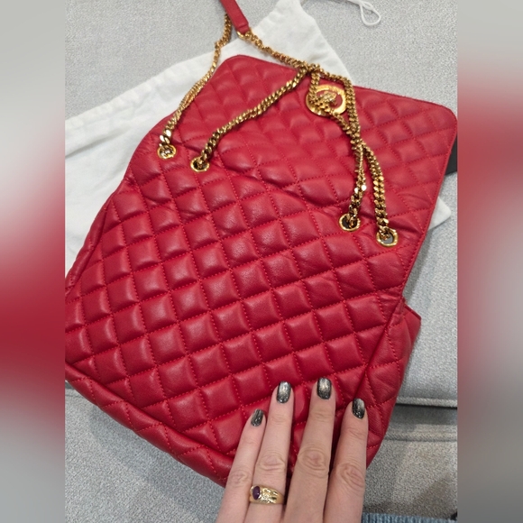 Versace Red Quilted Nappa Leather Medusa Shoulder Bag – Gold Hardware - Picture 8 of 17